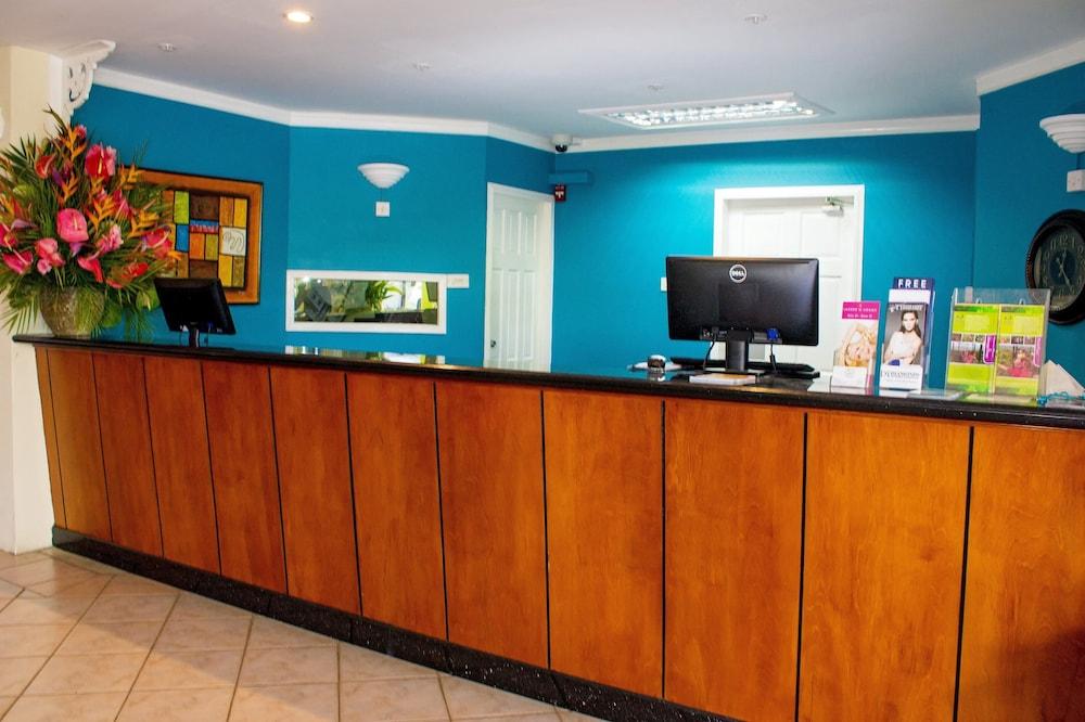 格罗斯岛 海湾花园旅馆酒店 外观 照片